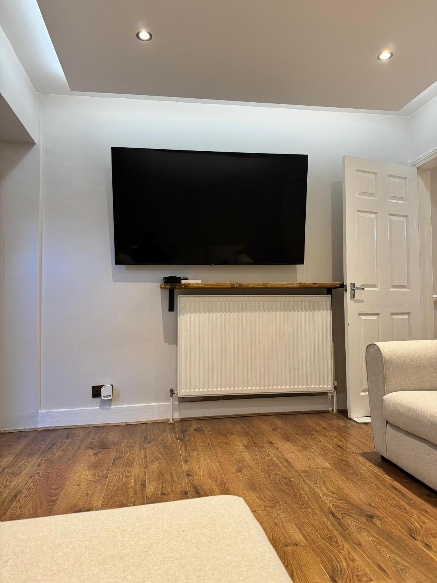 Homestay Double Bedroom In Private Home- Canning Town By Excel *